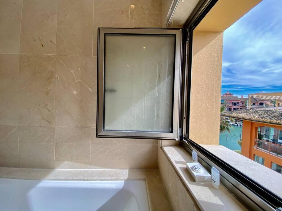 Yolo Spaces - Sotogrande Sea View Penthouse San Roque  Dış mekan fotoğraf