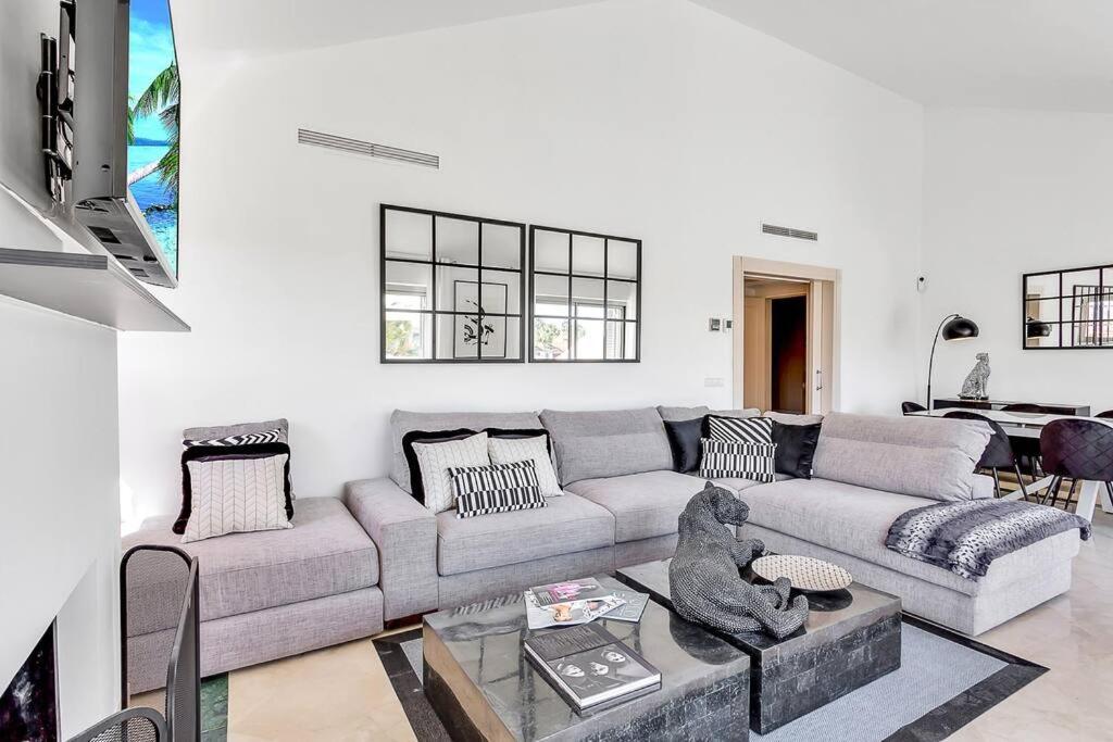 Yolo Spaces - Sotogrande Sea View Penthouse San Roque  Dış mekan fotoğraf