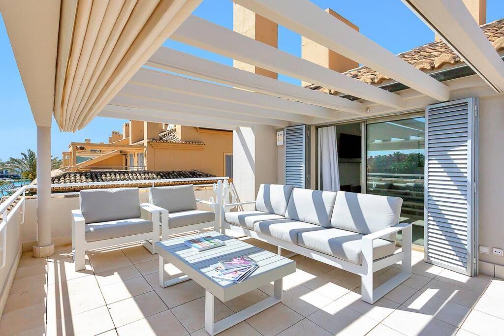 Yolo Spaces - Sotogrande Sea View Penthouse San Roque  Dış mekan fotoğraf